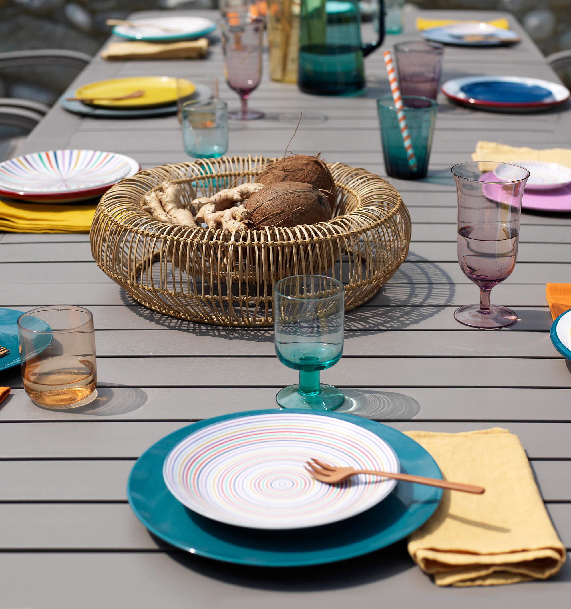 Nardi_tables_ALLORO140_ambient images3_LR