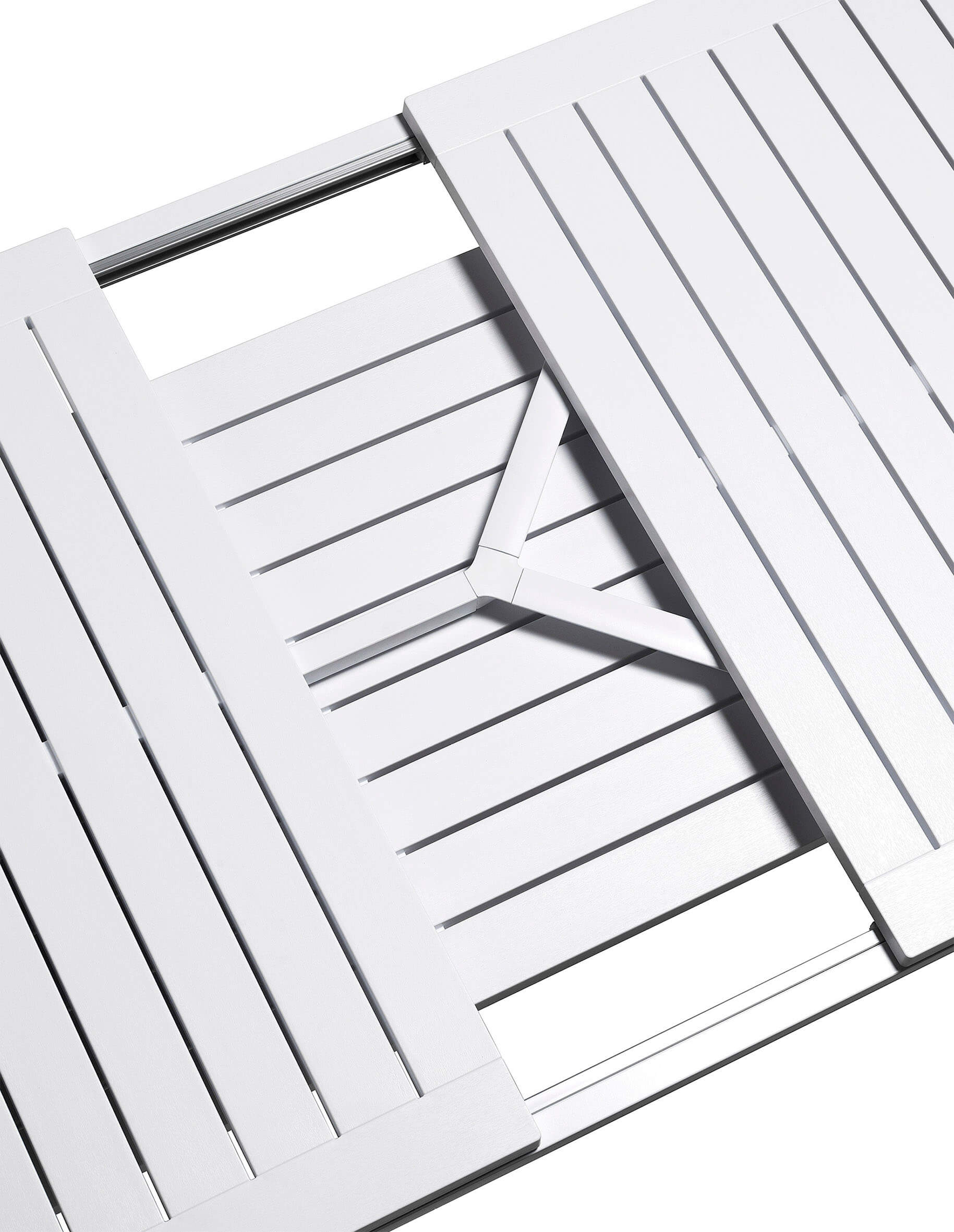 Nardi_tables_ALLORO140_details1_LR