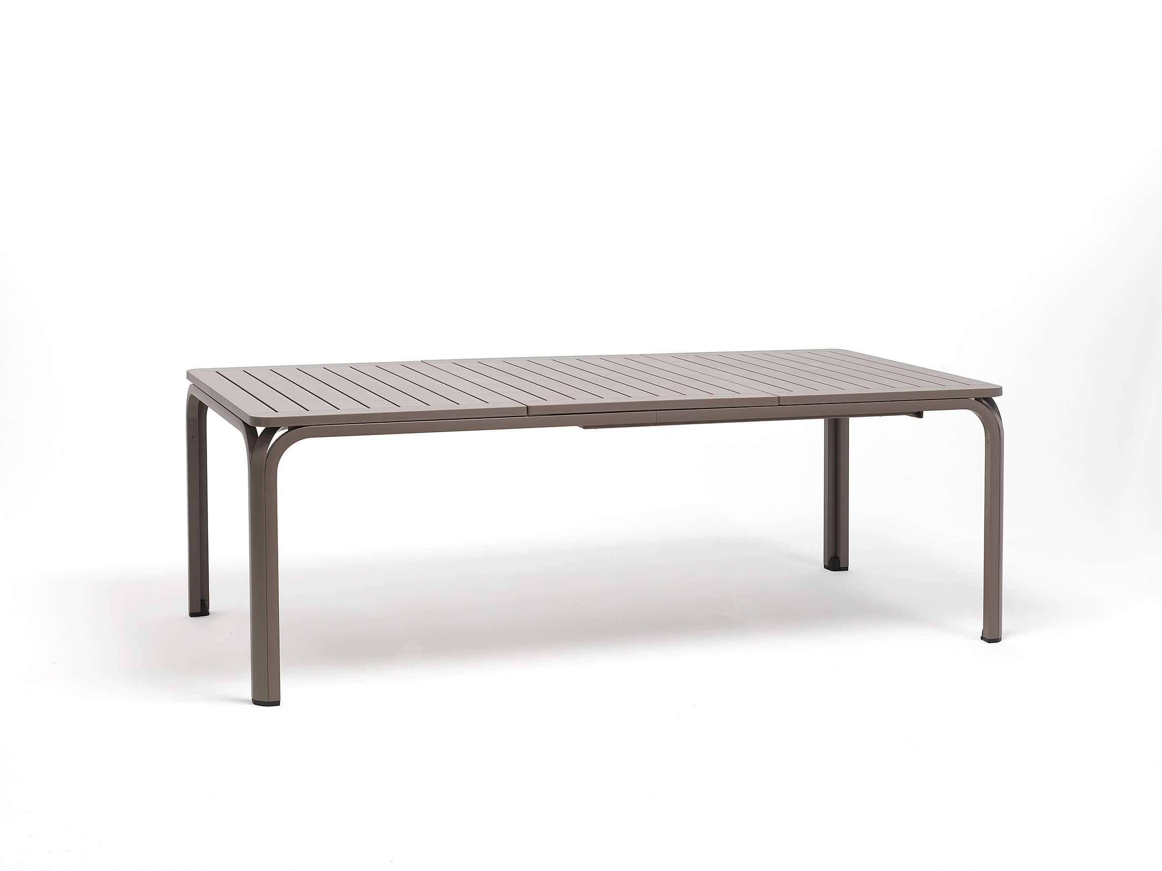 Nardi_tables_ALLORO210_views5_LR