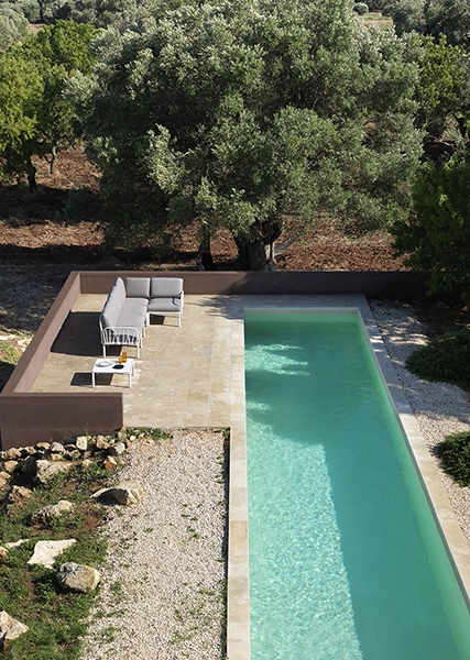 Nardi_sofa_KOMODO5_biancoGrigio_ambient images3_LR